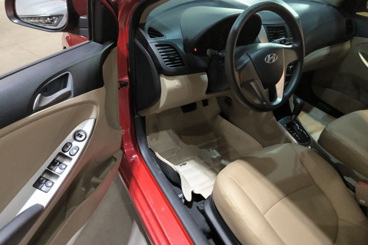 Used Hyundai Verna 2014 1.4L Automatic Smart GLS