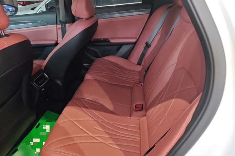 Used  L6 2025 EM-i 140km Explorer+ Edition
