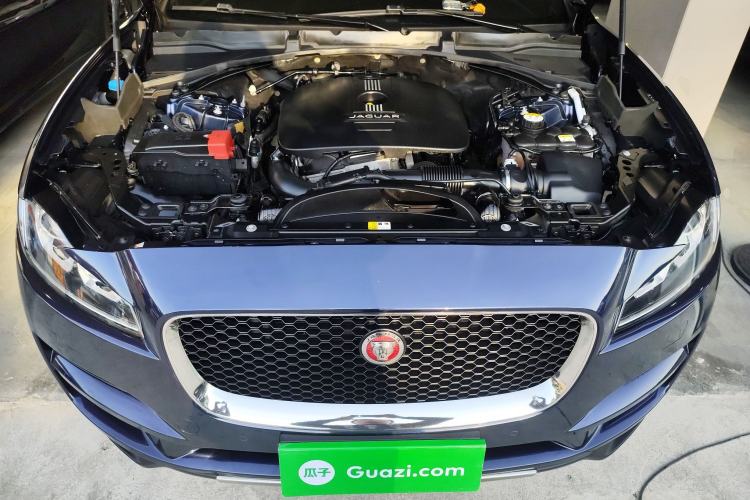 Used Jaguar F-PACE 2016 2.0T Two-Wheel Drive Urban Luxury Edition
