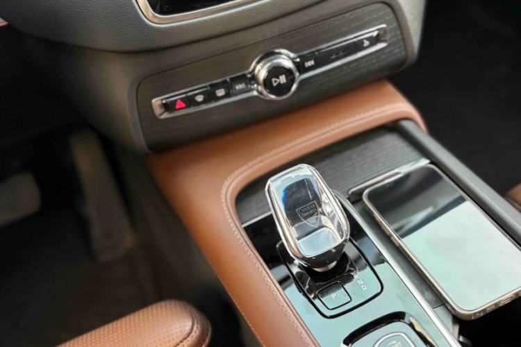 Used Volvo XC90 New Energy 2024 T8 Luxury Flagship 7-Seater
