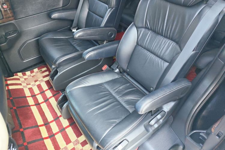 Used Honda Elysion 2016 2.4L Style Edition
