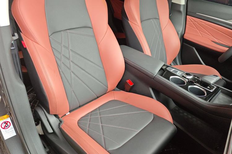 Used Changan Eado 2023 Changan Edition PLUS Blue Whale NE 1.4T GDI DCT Prestige Version
