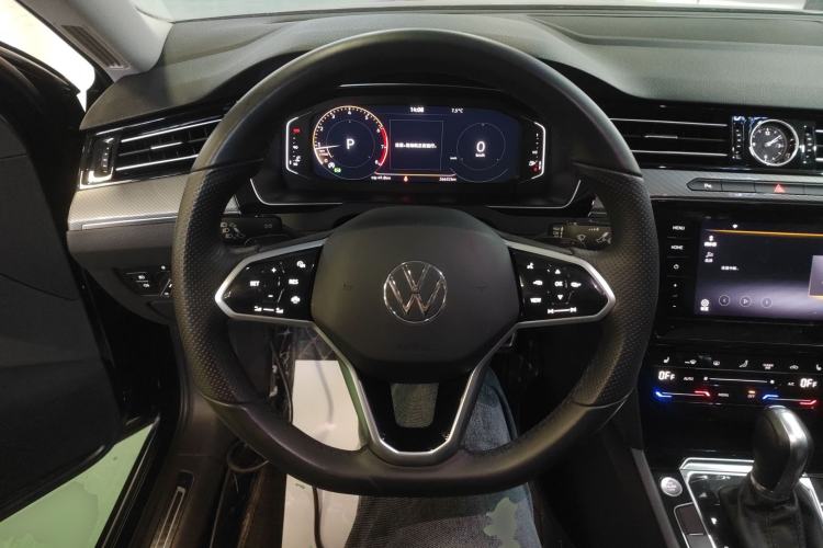 Used Volkswagen Magotan 2023 2 Million Units Limited Edition 330TSI DSG Leading Version