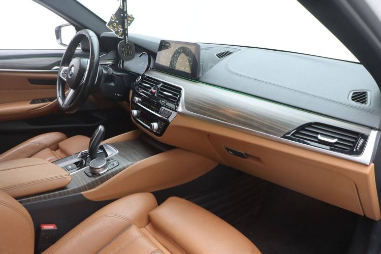 Used BMW 5 Series 2018 530i M Sport Package
