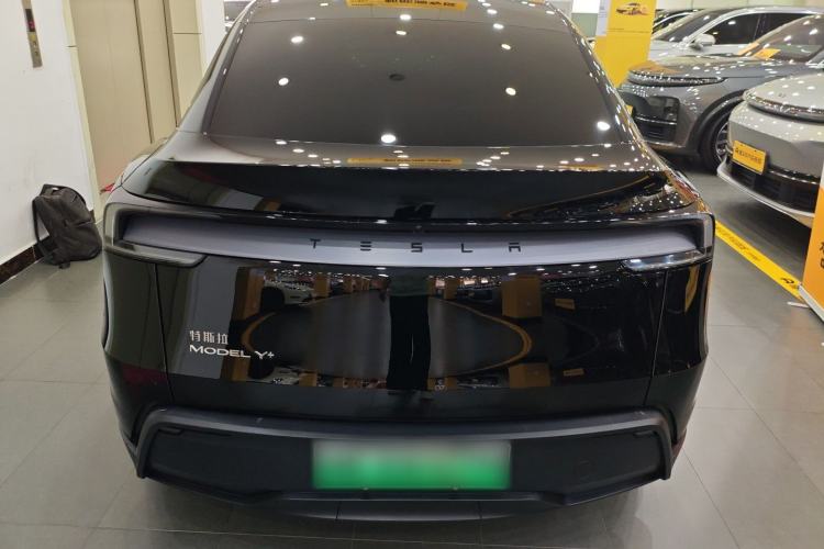 Used Tesla Model Y 2025 Rear-Wheel-Drive Version
