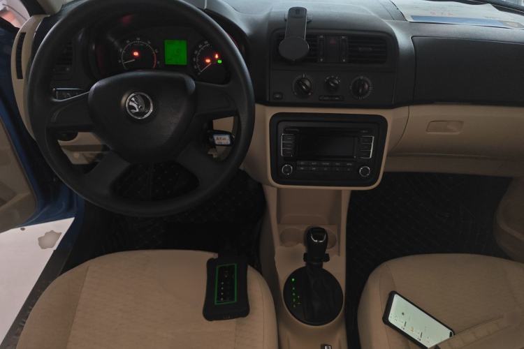 Used Skoda Fabia 2014 1.4L Automatic Crystal Edition