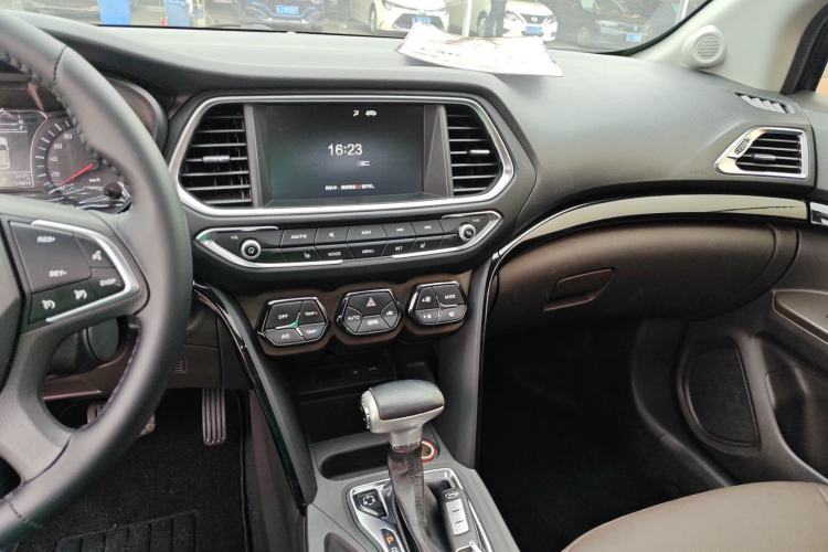 Used GAC Trumpchi GS4 2017 235T Automatic Two-Wheel Drive Luxury Smart Connectivity Version