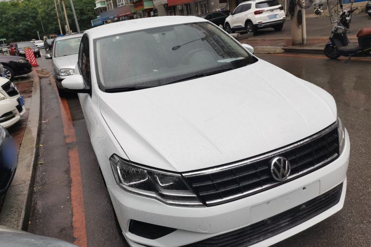 Used Volkswagen Jetta 2019 Dream Edition 1.4L Manual Fashion Version
