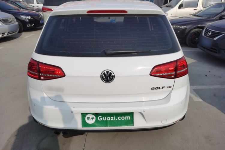 Used Volkswagen Golf 2016 230TSI Automatic Luxury Version
