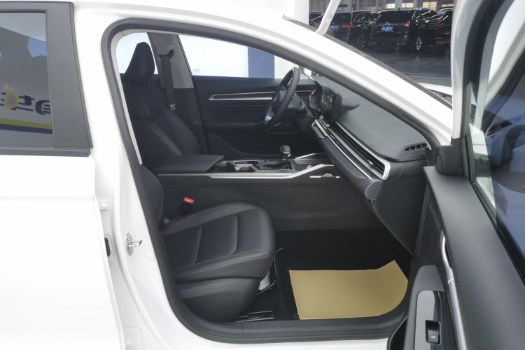 Used Geely Auto Emgrand 2022 4th Generation 1.5L CVT Elite Model
