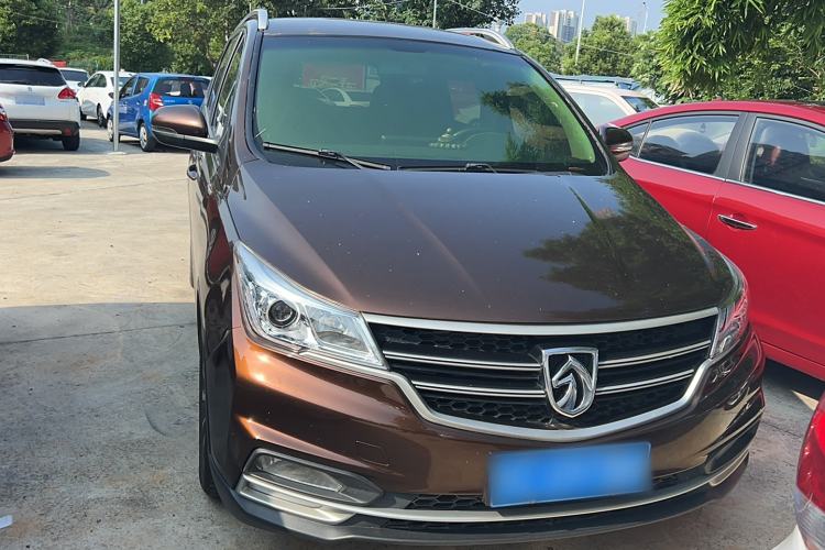 Used Baojun 730 2019 1.5L Manual Fashion Model 7-seater China VI
