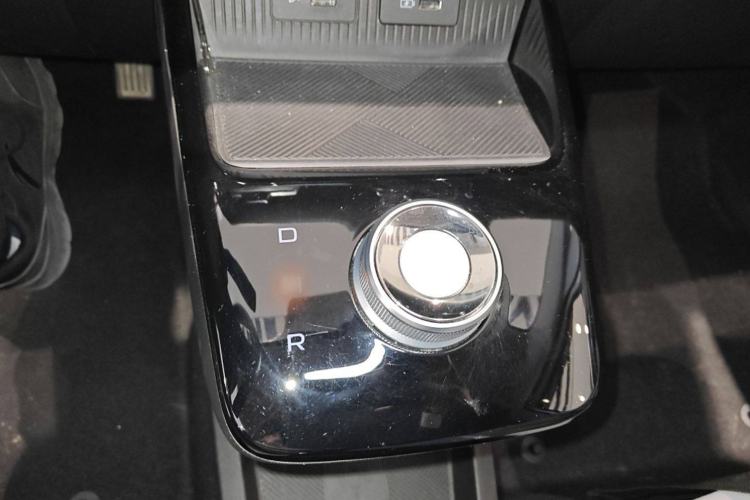 Used Geometry E Firefly 2024 301km Flowing Light
