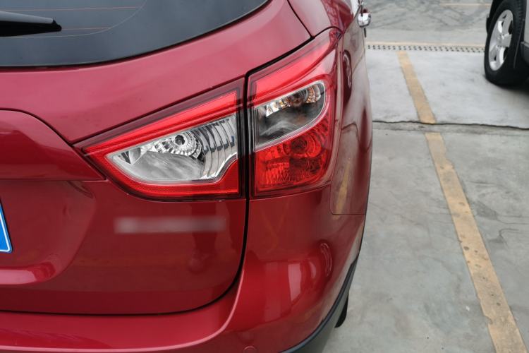 Used Suzuki S-Cross 2015 1.6L CVT Two-Wheel Drive Entry-Level Trim