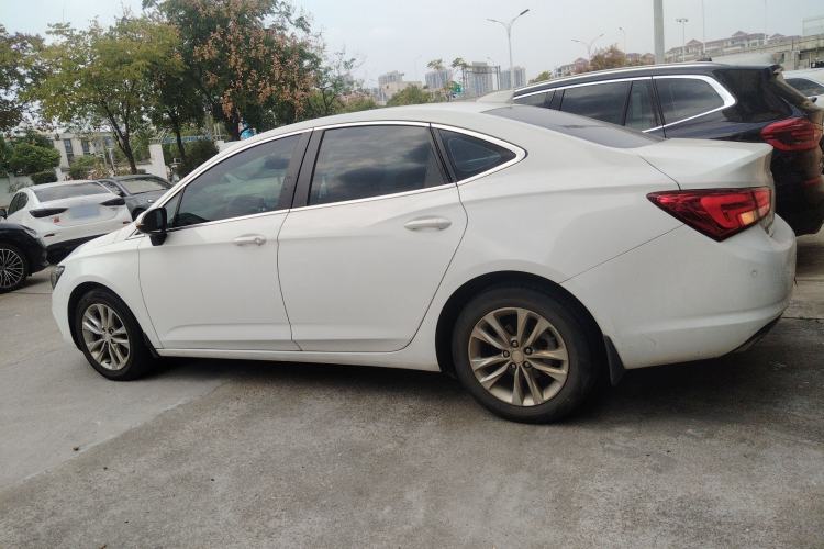 Used Buick Verano 2018 Sedan 20T Dual-Clutch Leading Model
