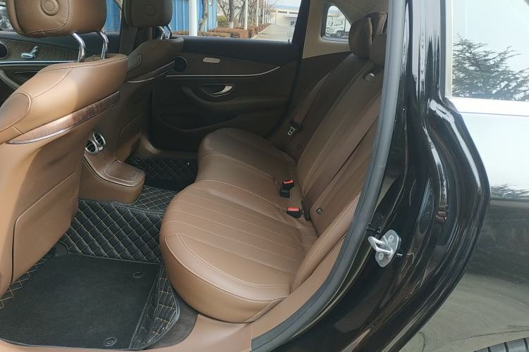 Used Mercedes-Benz E-Class 2022 E 260 L
