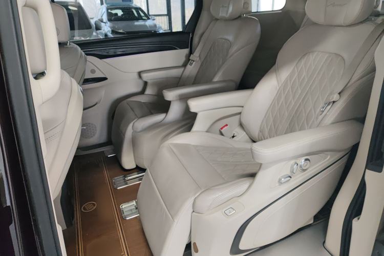 Used Buick GL8 2020 Avenir Avia 7-Seater Deluxe Edition
