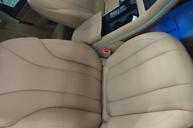 Used Hima AITO M7 2024 1.5T Rear-Drive Plus Version 5 Seats
