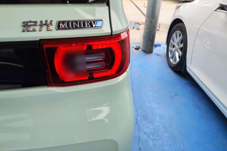 Used Wuling Hongguang MINIEV 2022 Macaron Premium Model – Lithium Iron Phosphate
