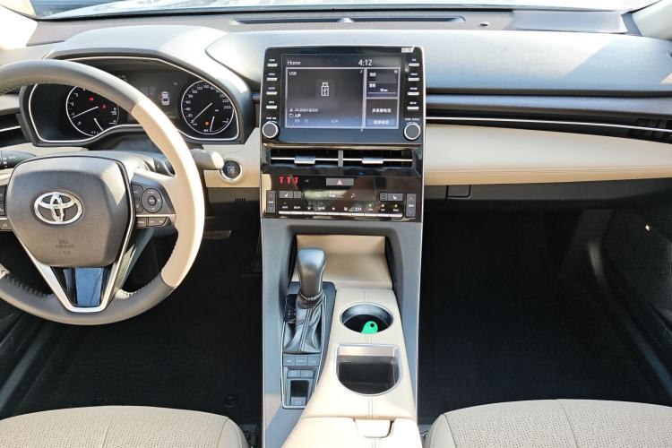 Used Toyota Avalon 2019 2.5L Touring Premium Version China VI Standard
