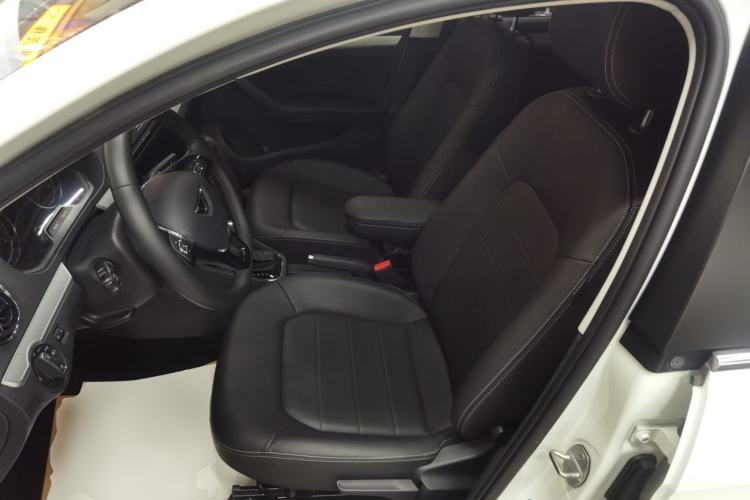 Used Jetta VA3 2021 1.5L Automatic Glory Edition
