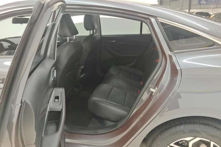 Used MG 5 2023 180 DVVT CVT Fashion Edition