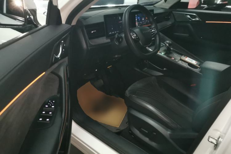 Used Roewe D5X DMH 2024 135 Tech Edition