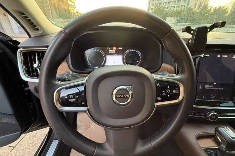 Used Volvo S90 2020 T5 Zhiyuan Luxury Edition
