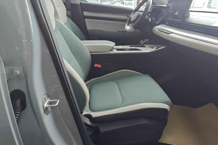 Used Geely Auto Emgrand L HiP 2022 1.5TD-DHT Pro 100KM Super Rui