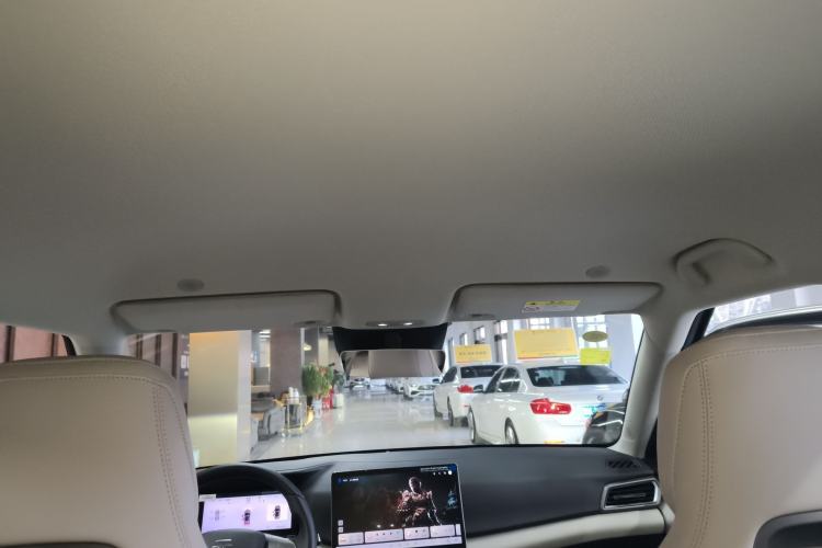 Used BYD Yuan UP 2025 Intelligent Driving Version 401 km Leading Edition
