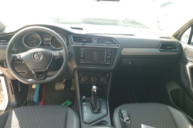 Used Volkswagen Tiguan L 2021 330TSI Automatic Two-Wheel Drive Comfort Edition
