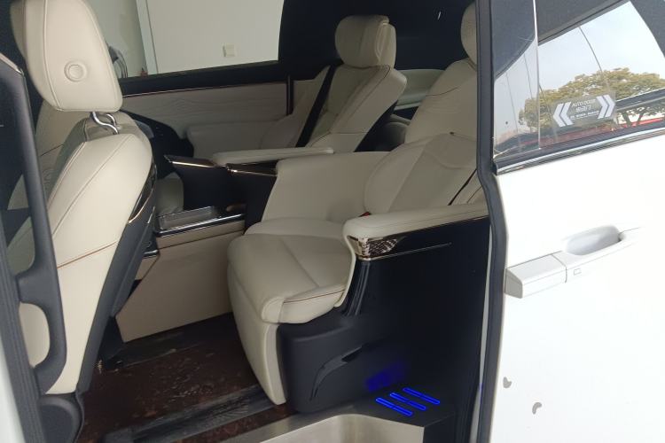 Used GAC Trumpchi M8 2023 Zongshi Series Dual-Motor YuZun Edition