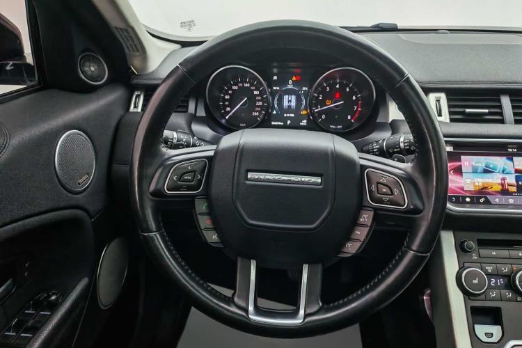 Used Land Rover Range Rover Evoque 2018 240 PS SE Smart Brilliance Edition
