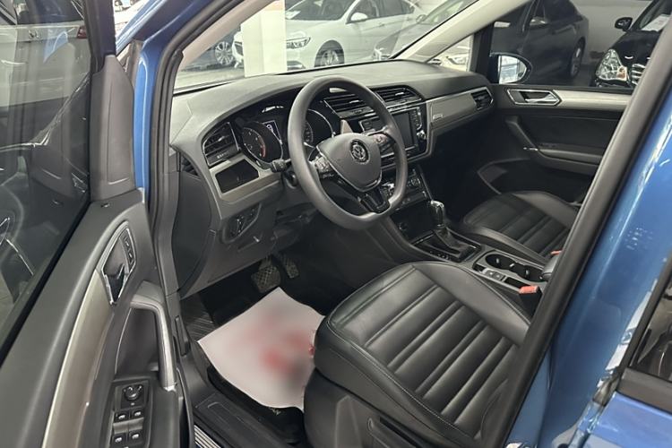 Used Volkswagen Touran 2018 Volkswagen Touran L 280TSI DSG Comfort Edition 7 Seats China V Emission Standard
