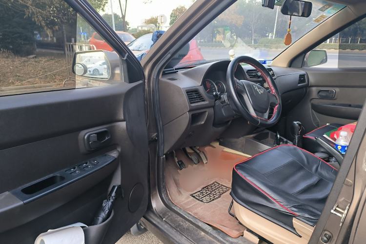 Used Wuling Hongguang 2014 1.5L S Standard Version
