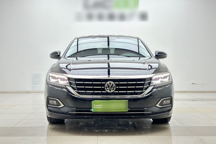 Used Volkswagen Passat 2019 330TSI Luxury Edition China VI Standard