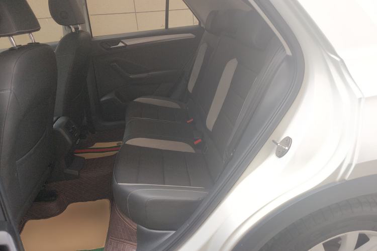 Used Volkswagen T-ROC 2019 230TSI DSG Two-Wheel-Drive Advanced Version China VI Standard