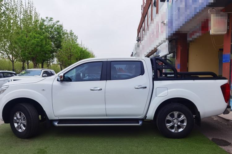 Used Nissan Navara 2017 2.5L Automatic 2WD Luxury Edition QR25