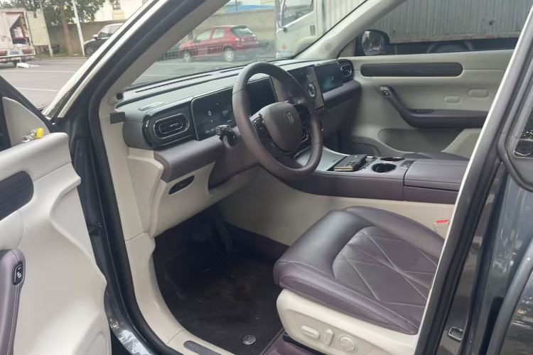 Used Leapmotor C11 2024 All-Electric 580 Luxury Edition
