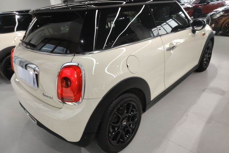 Used  MINI 2016 1.5T COOPER
