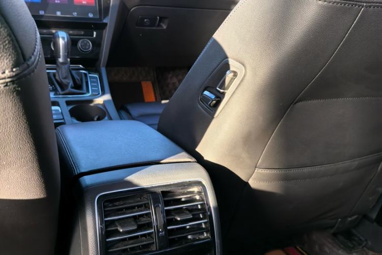 Used Volkswagen Magotan 2018 330TSI DSG Advanced Model
