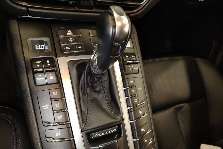 Used Porsche Macan 2018 Macan 2.0T