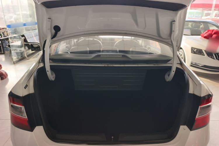 Used Skoda Rapid 2019 1.5L Automatic Comfort Edition China VI Standard