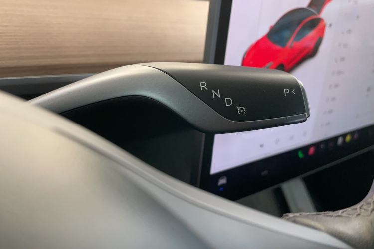 Used Tesla Model Y 2021 Standard Range Rear-Wheel Drive Version
