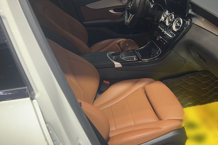 Used Mercedes-Benz GLC Coupe 2022 Refreshed GLC 260 4MATIC Coupe SUV
