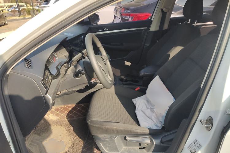 Used Volkswagen Bora 2019 1.5L Manual Fashion Edition
