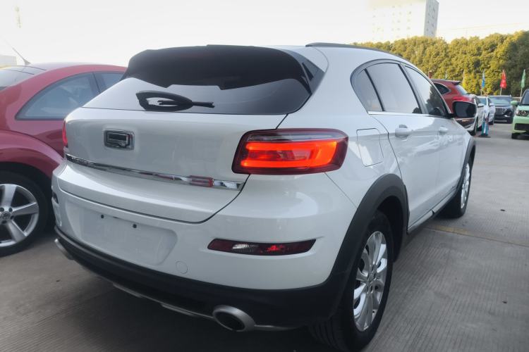 Used Qoros 3 2016 Urban SUV 1.6T Automatic Zhiyue Model