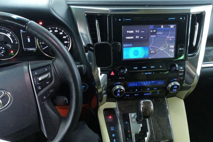 Used Toyota Alphard 2019 Dual-Engine 2.5L Luxury Edition
