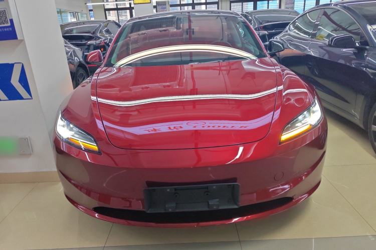 Used Tesla Model 3 2023 Long-Range All-Wheel-Drive Version