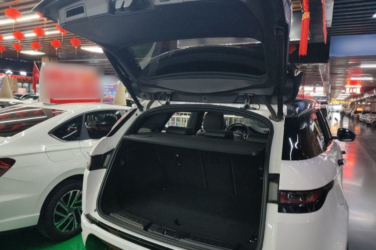 Used Land Rover Range Rover Evoque 2021 Range Rover Velar 249 PS R-Dynamic S Performance Edition