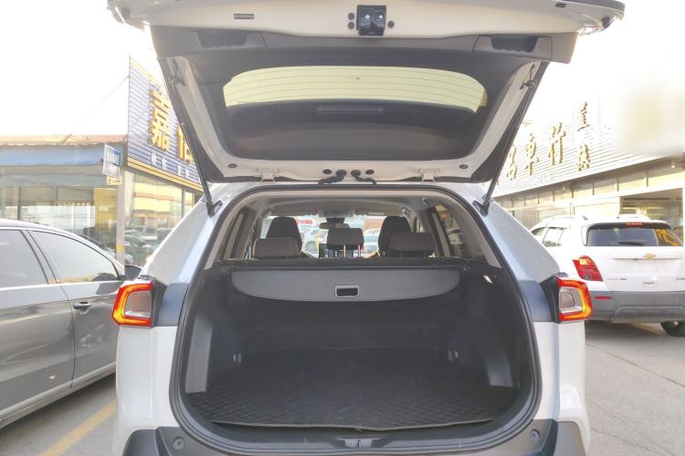 Used Toyota Wildlander 2024 2.0L CVT Two-Wheel Drive Leading Edition
